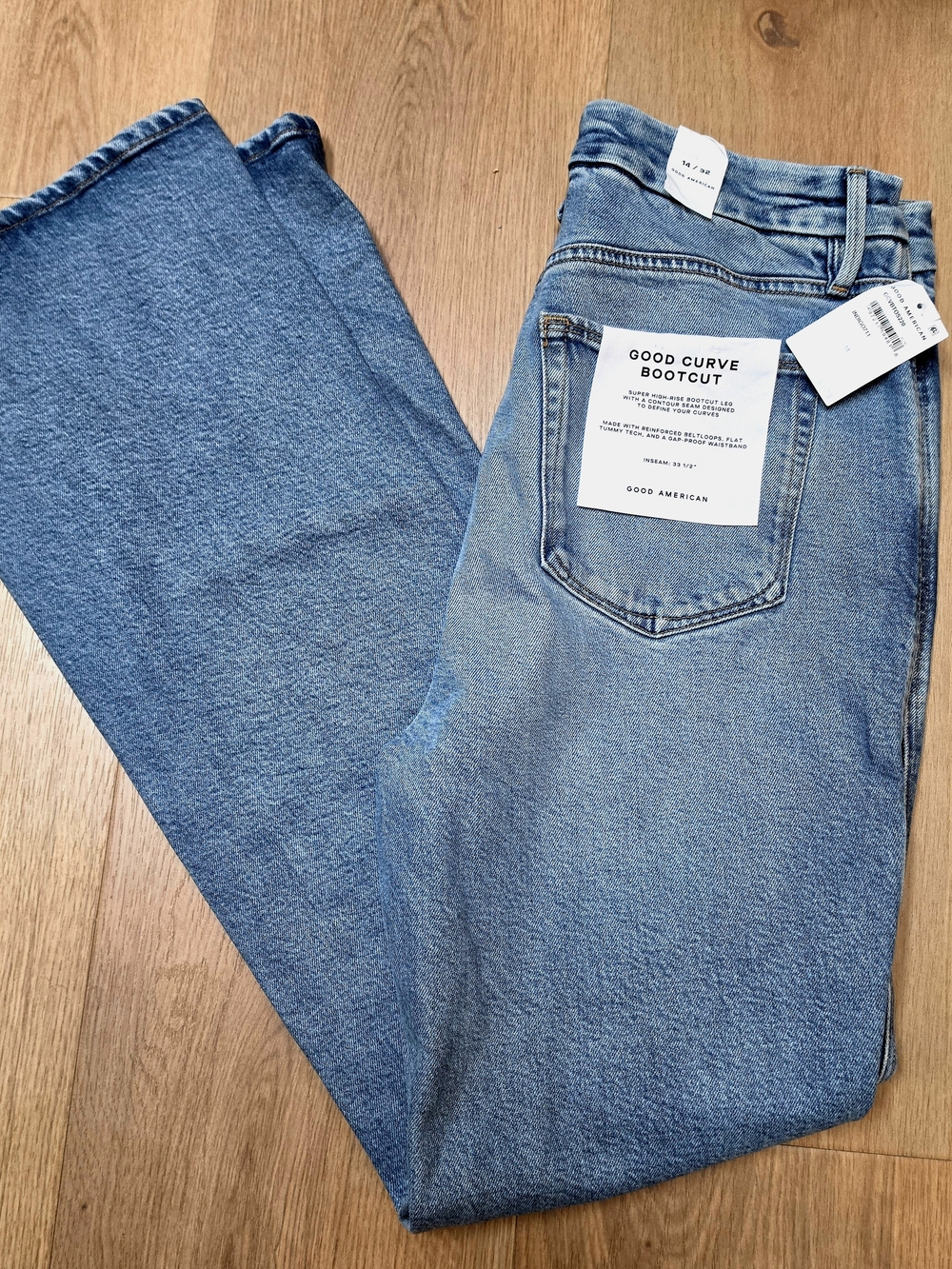 NWT Good American good curve bootcut High-Rise Light Blue Jeans - Women - Picture 3 of 6